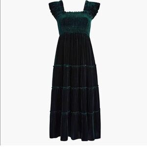 Ellie Nap Dress in a hunter green velvet